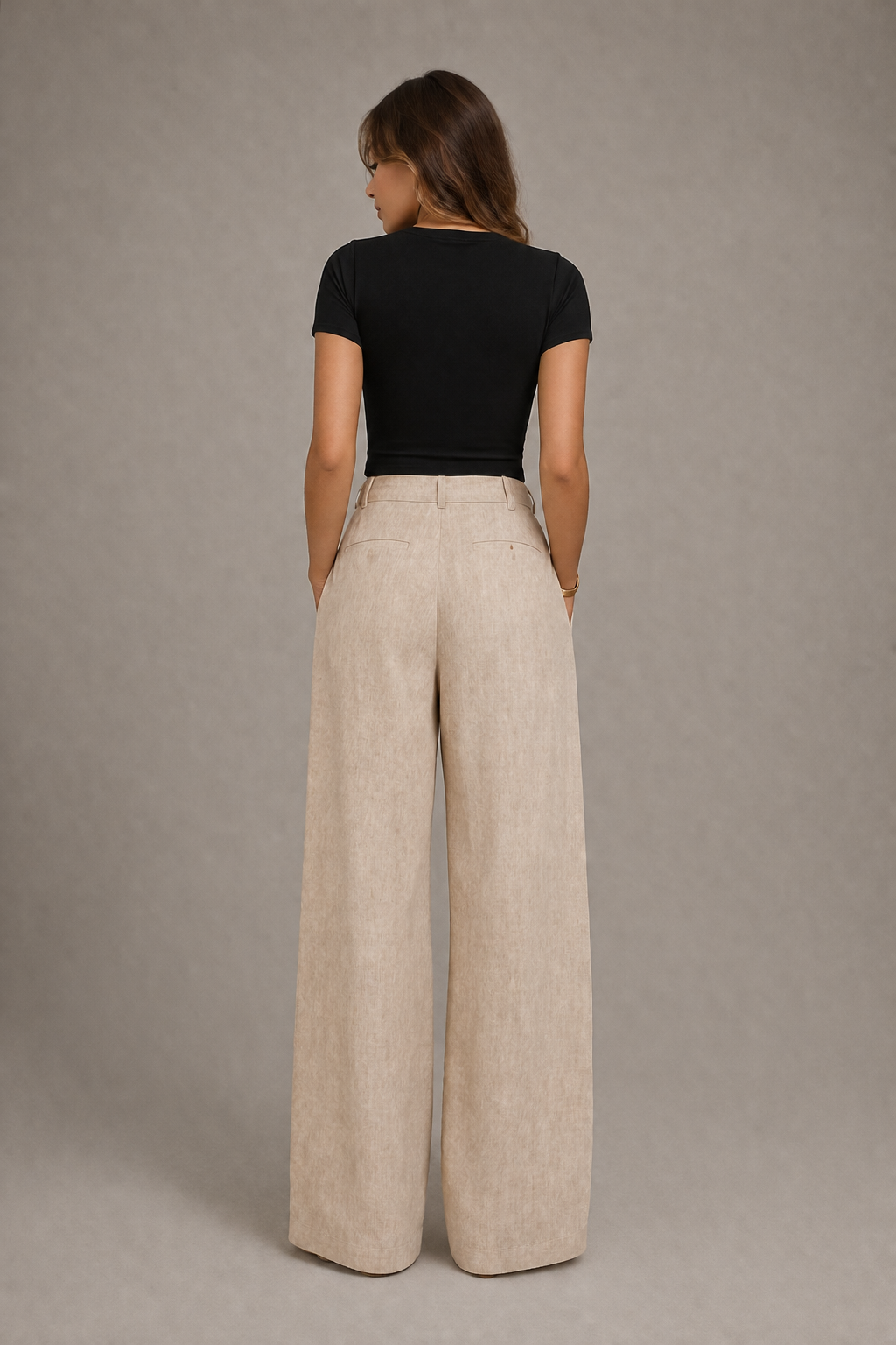 Essential Crop Top