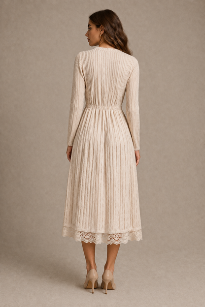 Elegant Turtleneck Knit Dress
